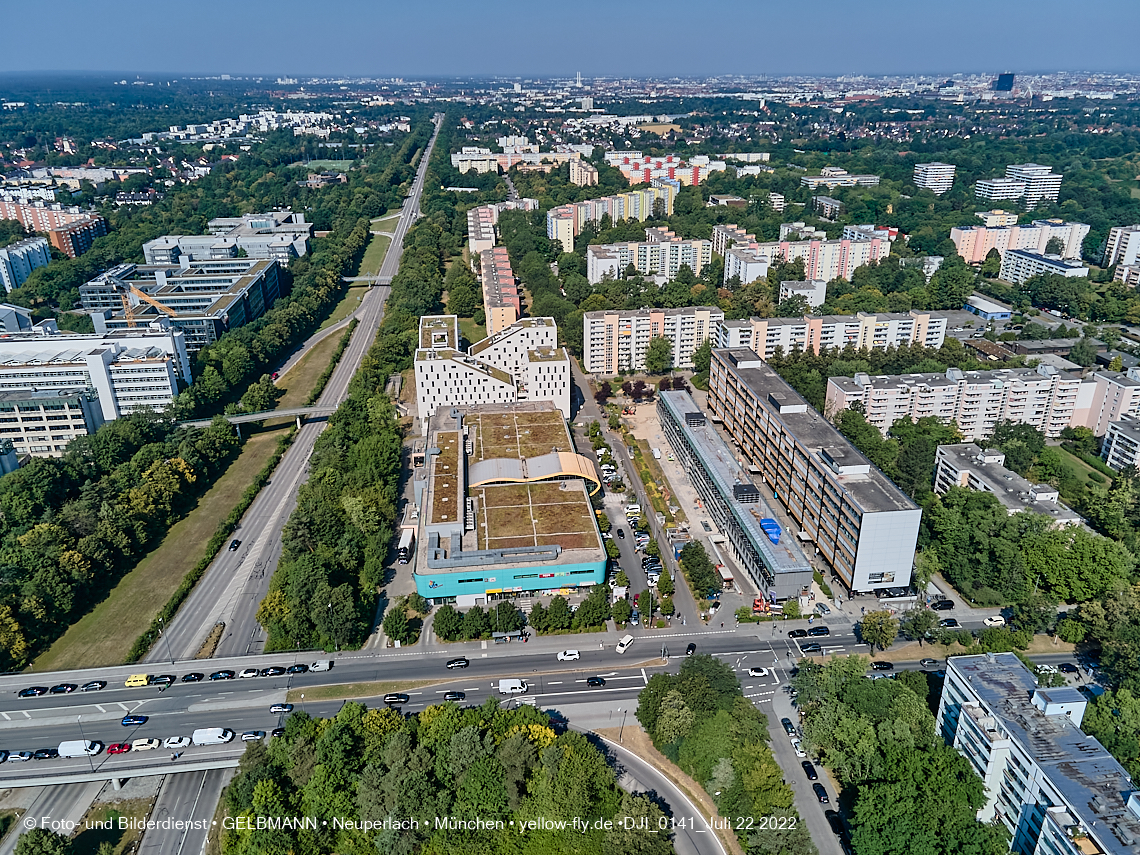 22.07.2022 - Plettzentrum und Montessori Schule in Neuperlach